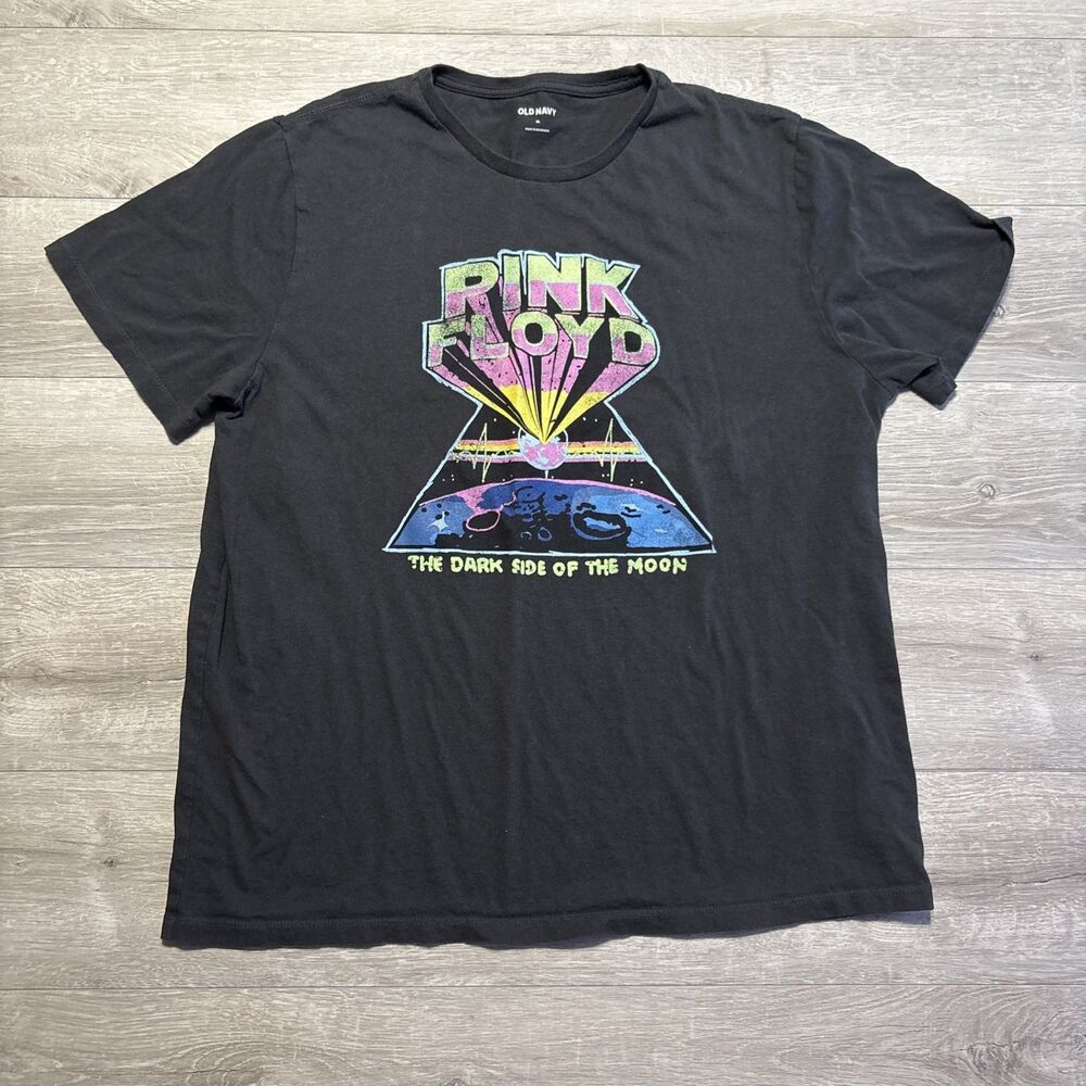 Old Navy Pink Floyd The Dark Side of the Moon Graphic T-shirt Used XL